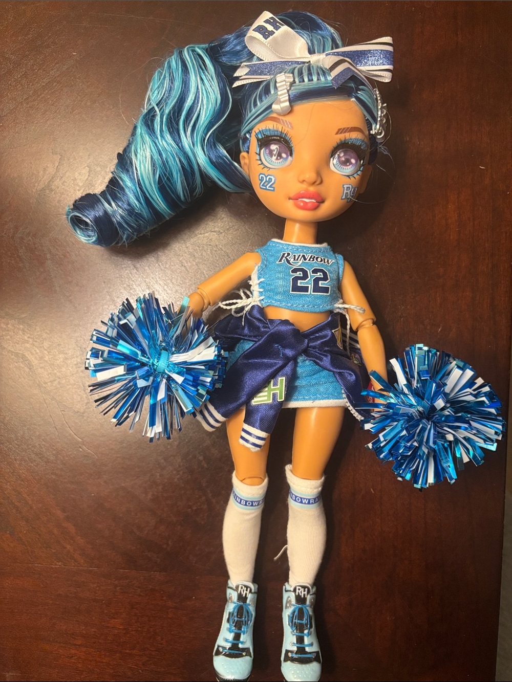 Rainbow High #22 Blue Cheerleader Doll